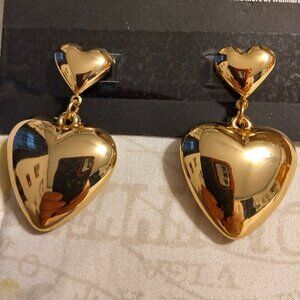 BRAND NEW HEART EARRINGS